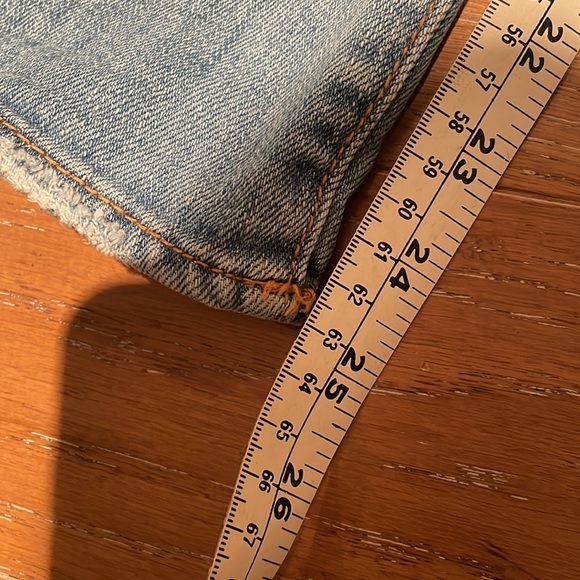 American Eagle artist stretch crop size 2 - Picture 2 of 5